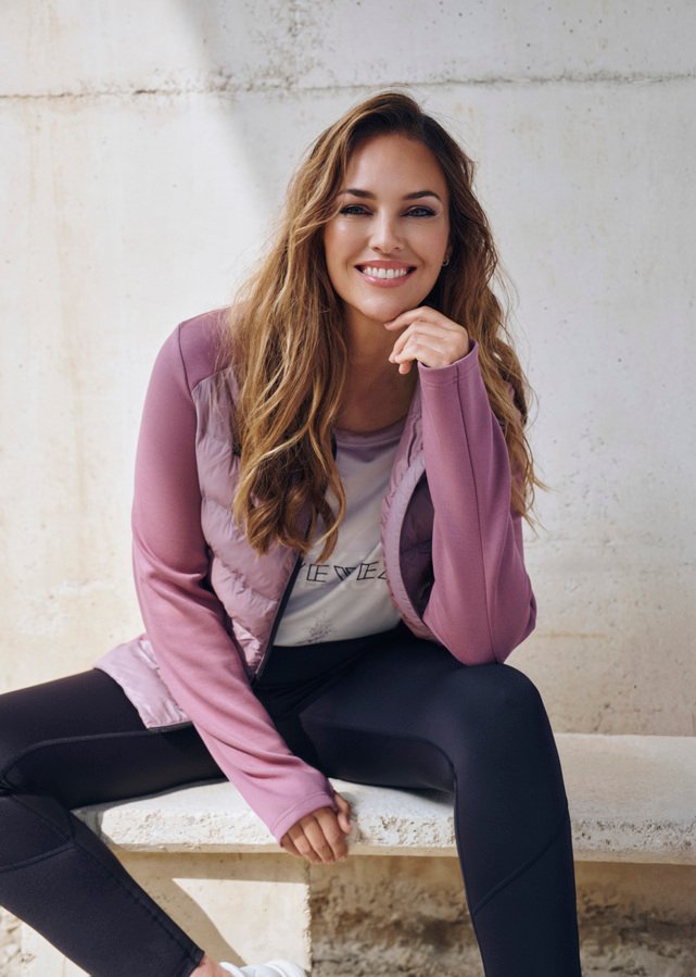 بونت روما ترتقي بتجربة الراحة اليومية بفضل تشكيلتها الجديدة من الملابس الرياضية الأنيقة 