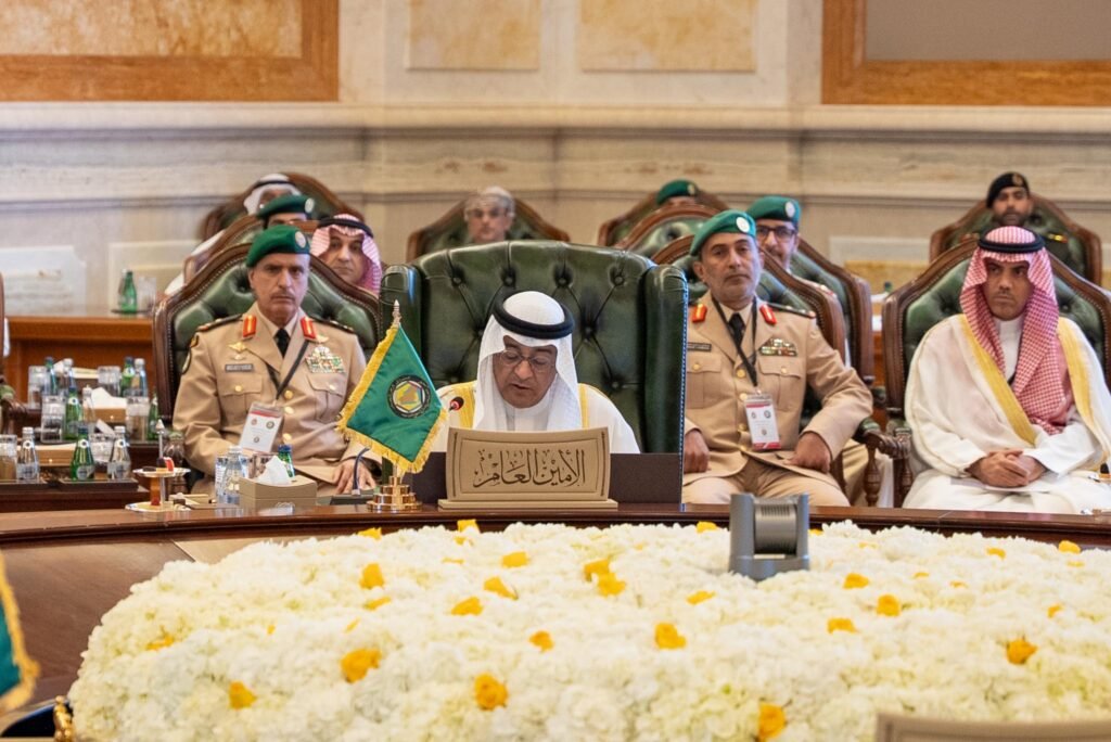 الأمين العام لمجلس التعاون: العمل العسكري الخليجي المشترك يحظى باهتمام ورعاية خاصة من أصحاب الجلالة والسمو قادة دول المجلس -حفظهم الله ورعاهم- انطلاقاً من إيمانهم العميق بروابط الوحدة التي تجمع دولهم