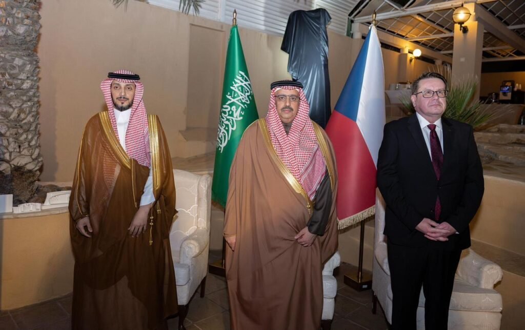 معالي وكيل إمارة منطقة الرياض يحضر حفل سفارة التشيك بمناسبة اليوم الوطني