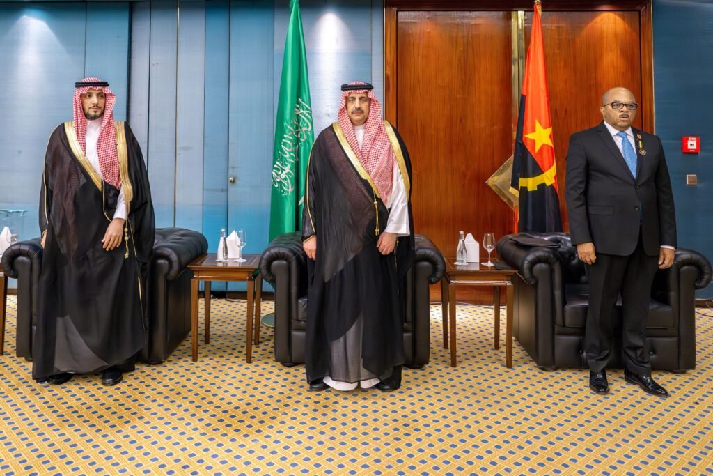 معالي وكيل إمارة منطقة الرياض يحضر حفل سفارة جمهورية أنغولا بمناسبة اليوم الوطني لبلادها