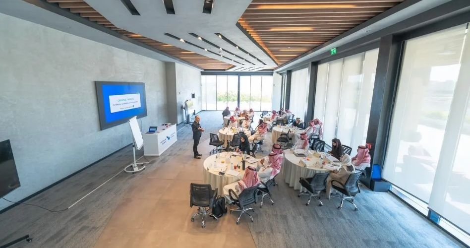 أكاديمية الإعلام السعودية تُطلق المرحلة الرابعة من "مسار قادة الإعلام" في الرياض