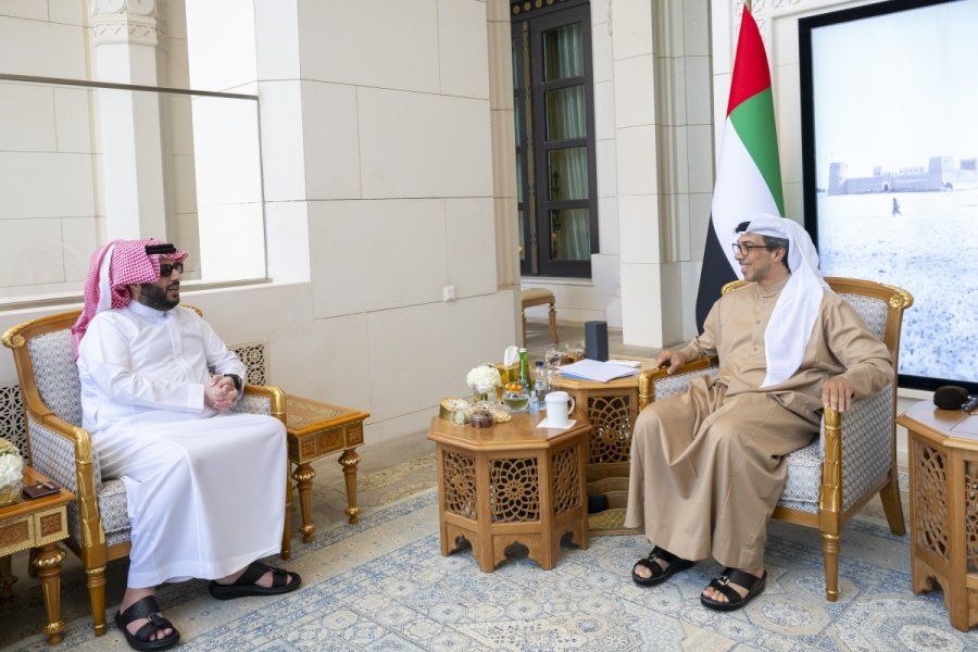 رئيس هيئة الترفيه يلتقي الشيخ منصور بن زايد في أبوظبي