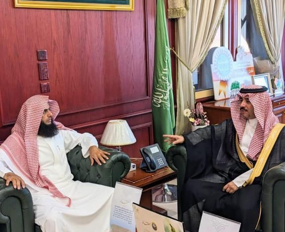 محافظ الغاط يطلق حملة الأمر بالمعروف "اعتناء"