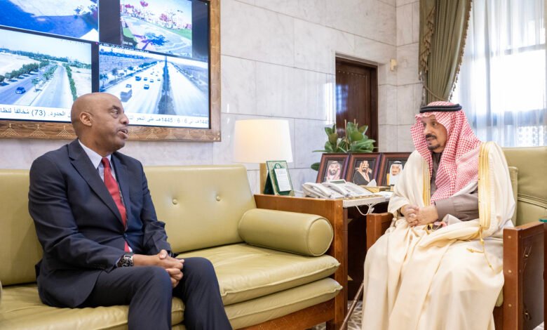 سمو أمير منطقة الرياض يستقبل سفير جمهورية راوندا المعيَّن حديثًا لدى المملكة