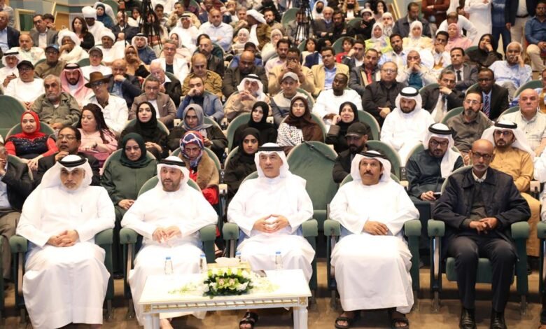 شعراء ينشدون للسلام والمحبّة والإنسانيّة ويتغنّون بالشارقة