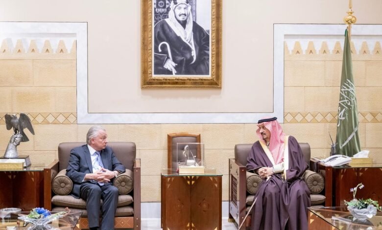 سمو أمير منطقة الرياض يستقبل وزير خارجية كوستاريكا