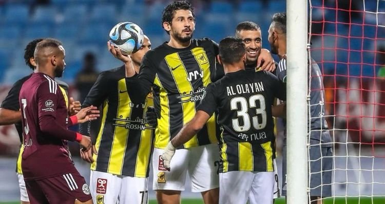 كأس خادم الحرمين الشريفين: الاتحاد يتأهل للدور نصف النهائي بعد تغلبه على الفيصلي برباعية
