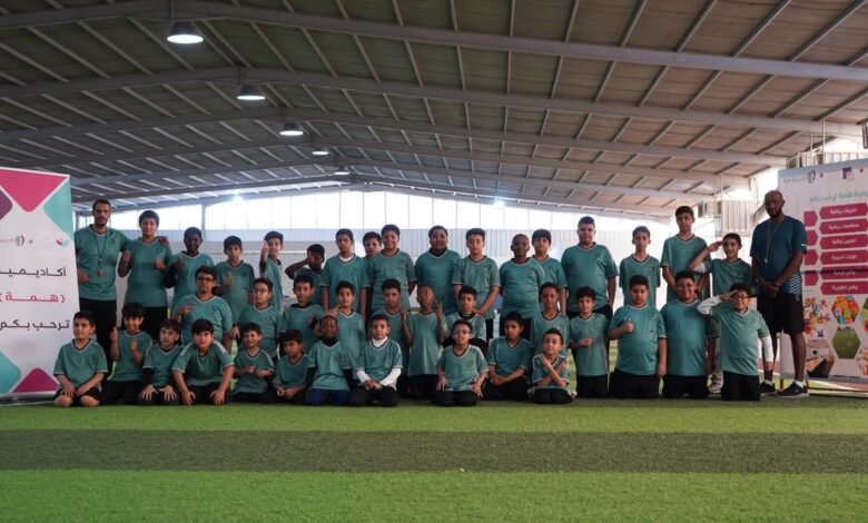 جمعية التنمية البشرية تختتم برنامجي "أكاديمية همة وبوصلة خريج"