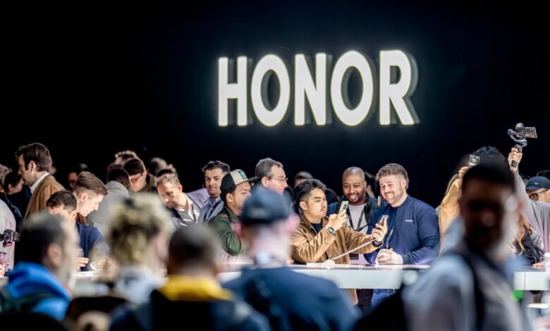 علامة HONOR تعلن عن استراتيجية جديدة لجميع السيناريوهات مدعومة بالذكاء الاصطناعي خلال مؤتمر MWC 2024