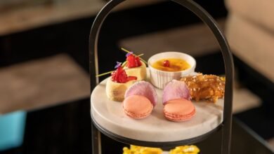 فندق فيرمونت الرياض يتعاون مع علامة جو مالون لندن لتقديم تجربة شاي ما بعد الظهيرة في ردهة ذا سافوي