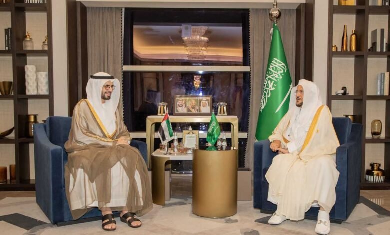 وزير الشؤون الإسلامية يلتقي رئيس الهيئة العامة للشؤون الإسلامية والأوقاف والزكاة الإماراتي