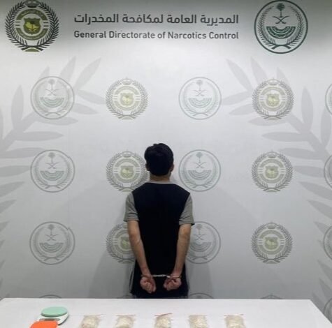 مكافحة المخدرات تقبض على شخصين بمنطقتي الشرقية و عسير لترويجهما مادة (الشبو) المخدر و أقراص خاضعة لتنظيم التداول الطبي