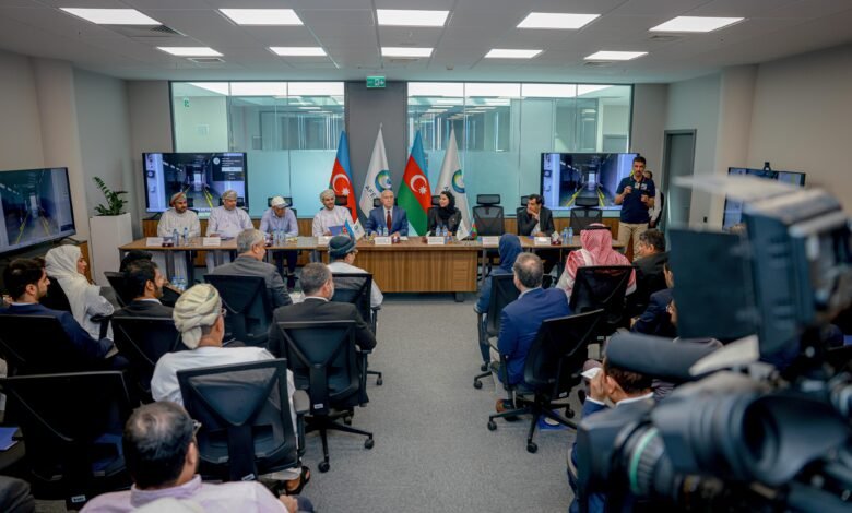 عُمان وأذربيجان تستعرضان الفرص الاستثمارية والاقتصادية