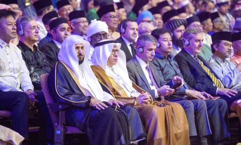 إمام الحرم المكي يشرّف حفل تكريم الفائزين في مسابقة ماليزيا الدولية للقرآن الكريم في دورتها الـ 64