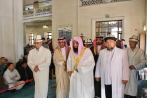 إمام الحرم النبوي يلقي خطبة الجمعة في مسجد السرخسي في العاصمة القيرغيزية بيشكيك