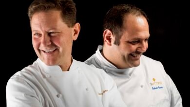 ذا نيد الدوحة يستضيف أساطير الطهي شيكو وبوبو سيريا في مطعم تشيكونيز