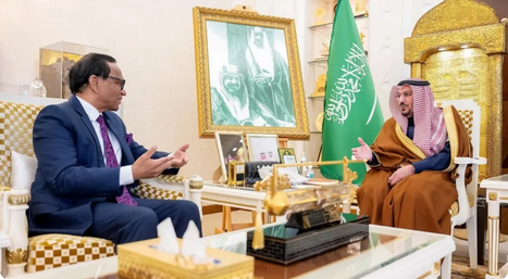 أمير منطقة القصيم يستقبل السفير السيرلانكي لدى المملكة