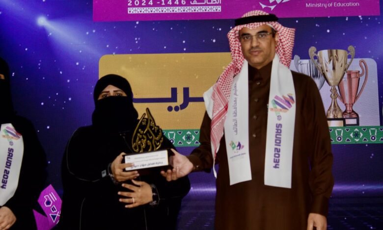 اختتام تصفيات مهرجان المسرح المدرسي على المستوى الوطني بمشاركة 200 طالبة من 8 إدارات تعليمية بتعليم الطائف