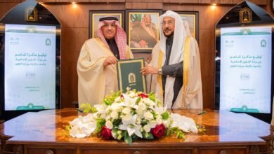جامعة الملك عبدالعزيز تعلن عن تخصيص 10 كراسي لطلاب المنح الدراسية باسم معالي وزير الشؤون الإسلامية في الجامعة