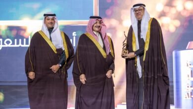 أمير المنطقة الشرقية يكرّم الفائزين بجائزة الأحساء للتميّز في دورتها الثانية