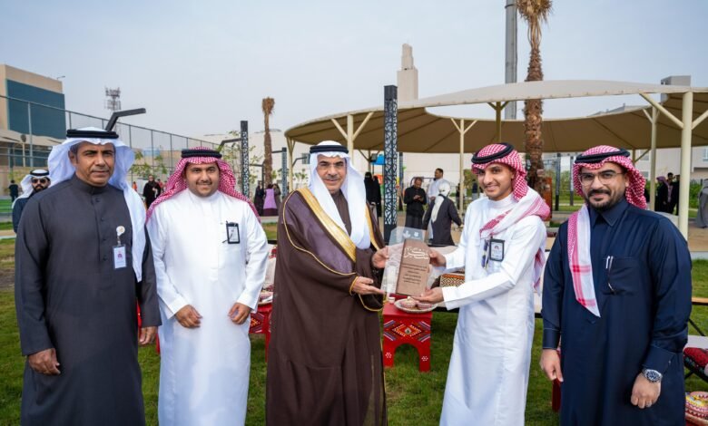 أمين الشرقية يفتتح حديقة التربية النموذجية بمساحة 2800 متر مربع بالظهران