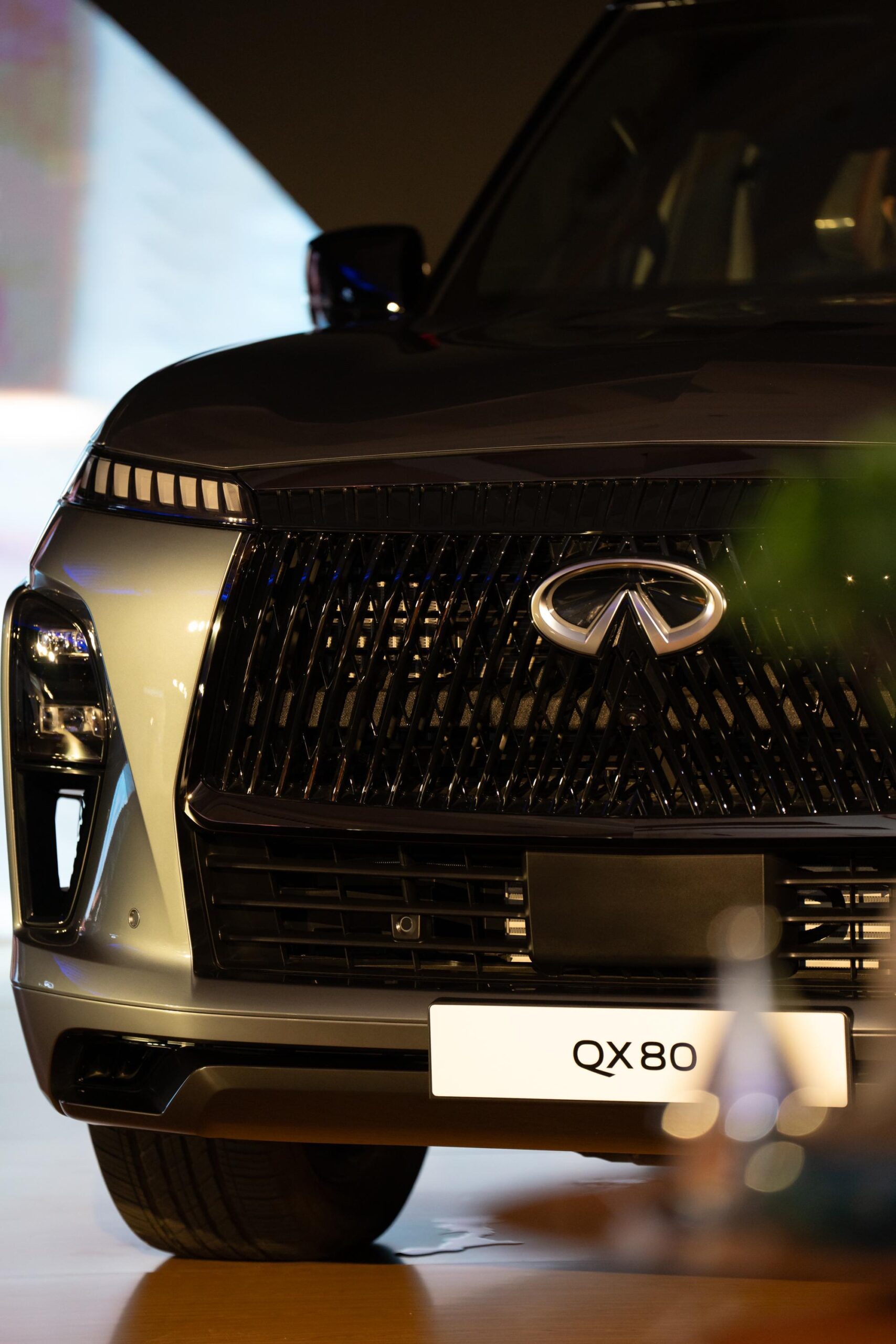 إنفينيتي QX80 في عرض خاص وحصري من مناهل العالمية في جدة 