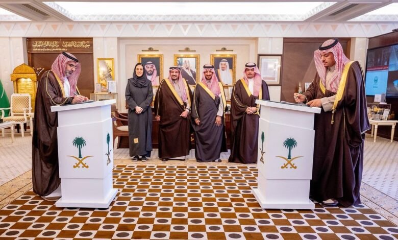 أمير القصيم يشهد توقيع مذكرة تعاون بين الإمارة ووزارة السياحة لتعزيز التوطين وتنمية القطاع السياحي