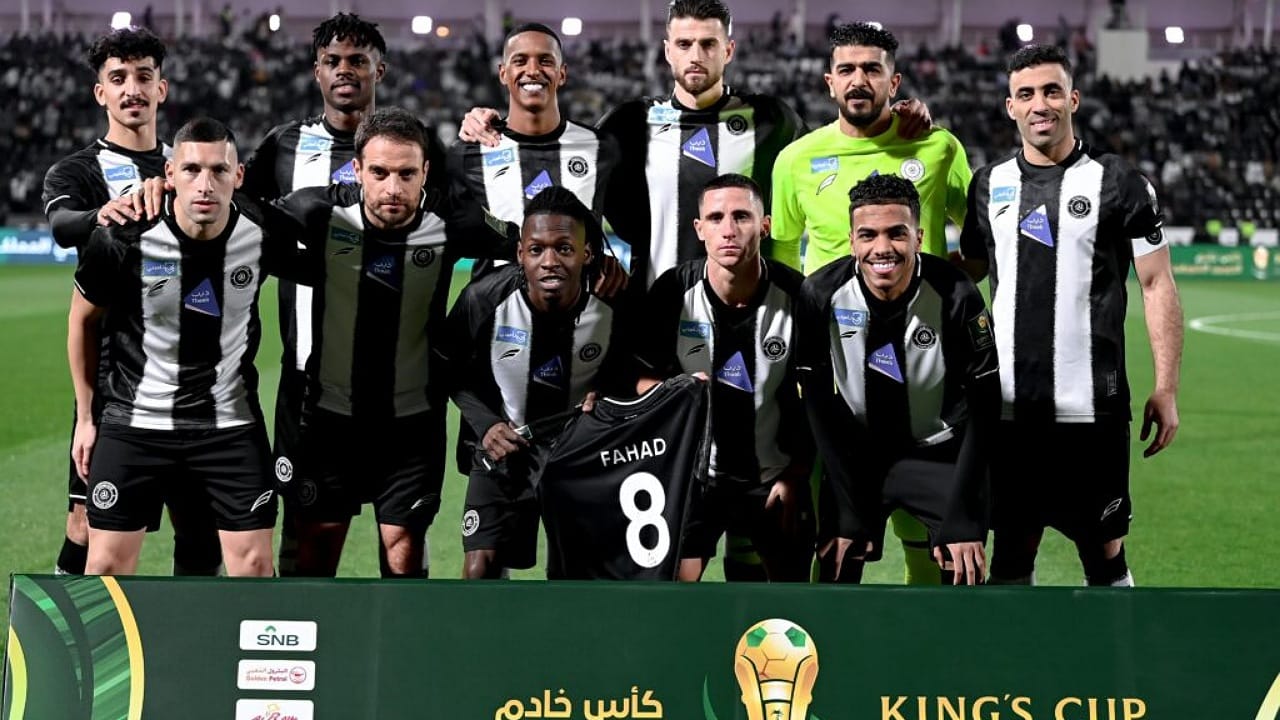 الشباب يتجاوز الفيحاء ويتأهل لنصف نهائي كأس الملك