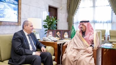 أمير منطقة الرياض يستقبل سفير جمهورية مصر العربية لدى المملكة