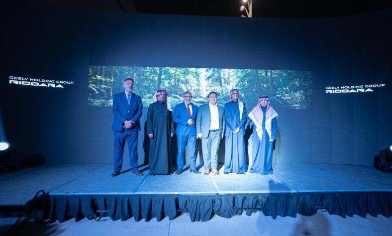 شركة هلا السعودية تُعلن عن شراكتها مع جيلي ريدارا وإطلاق أولى سياراتها الكهربائية في المملكة