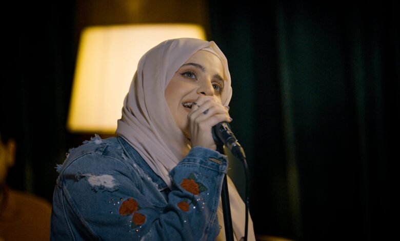 غالية تكشف عن روحها في ألبومها الأول "نفسي الأولى"، وتبدأ بإطلاق أغنية "بركي بيسمعني"