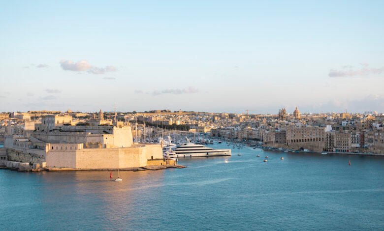 احتفل بعيد الفطر وعيد الأم في ملاذ فاخر بين أحضان أفخم فندق من فئة الخمس نجوم في مالطا