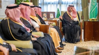 سمو أمير منطقة الرياض يكرّم المتطوعين والمشاركين في نشاطات جمعية منقذ للتوعية والإنقاذ