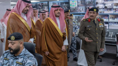 "وزير الداخلية" يتابع سير العمل في مركز عمليات أمن المسجد النبوي الشريف