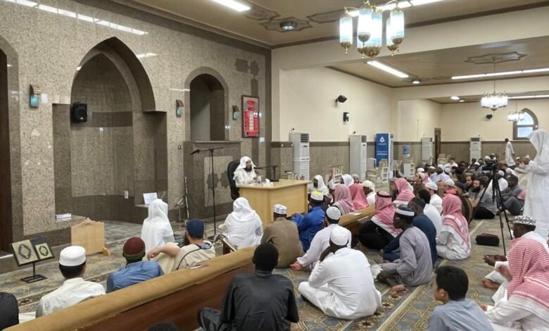 فرع الشؤون الإسلامية بالمدينة ينظم درسين علميين عن "فضل عشر ذي الحجة" و"شرح كتاب منهج السالكين" خلال موسم حج 1446هـ
