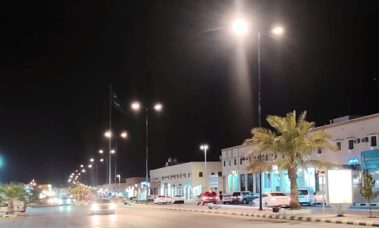 أمانة الشرقية: إنتهاء أعمال المرحلة الأولى والثانية من إستبدال أعمدة الإنارة في الطرق الرئيسية وعدد من أحياء قرية العليا
