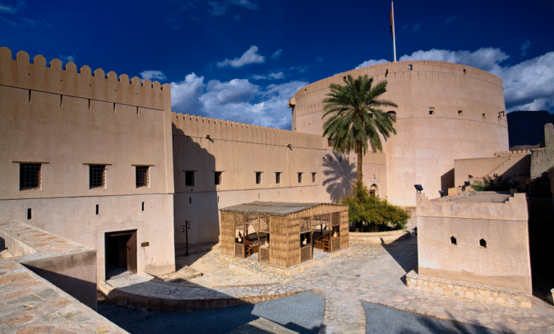 تراث سلطنة عُمان يتألق عربيًا: إدراج أربعة معالم تاريخية ضمن السجل العربي للتراث المعماري والعمراني