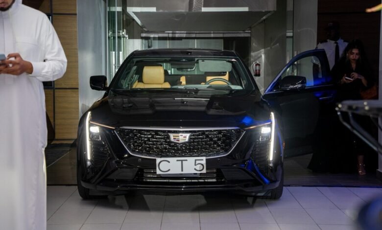 الجميح للسيارات تُعلن عن وصول كاديلاك CT5 2025 بتحديثات منتصف العمر