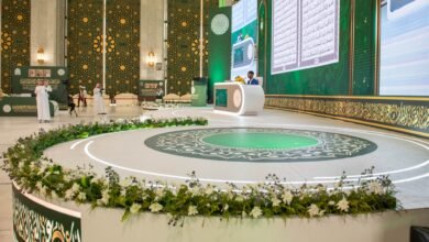 لجنة تحكيم مسابقة الملك عبدالعزيز الدولية تستمع لتلاوات 17 متسابقًا في اليوم الثاني ليصل مجموع من تم السماع لهم من اللجنة إلى 31 متسابقًا