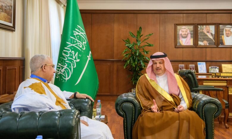 وكيل إمارة منطقة المدينة المنورة يستقبل سفيرَ الجمهورية الإسلامية الموريتانية لدى المملكة