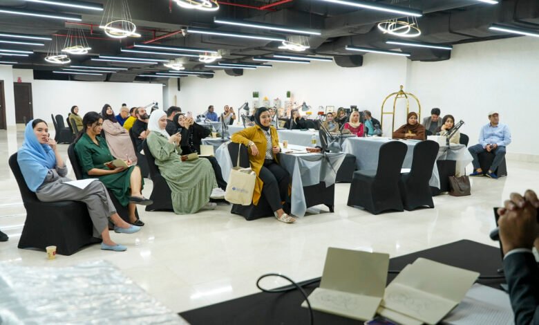 برعاية سمو ولي عهد الفجيرة.. الإمارة تطلق أول برنامج دولي لإقامة فناني المنمنمات العرب