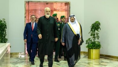 رئيس وزراء جمهورية ألبانيا يغادر الرياض وفي مقدمة مودعيه سمو نائب أمير المنطقة