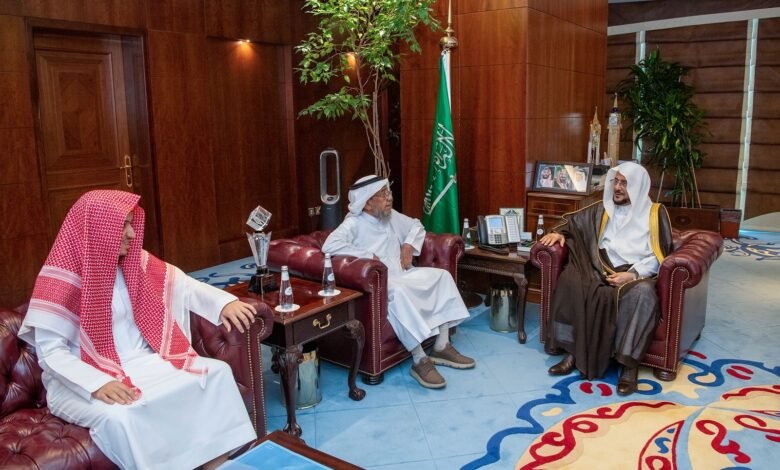 وزير الشؤون الإسلامية يستقبل الفائز الأول بالمسابقة الدولية الثانية لتلاوة القرآن الكريم وحفظه بكازخستان