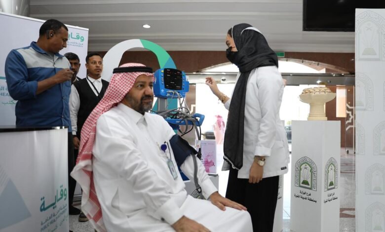 الشؤون الإسلامية بالمدينة المنورة تنفذ حملة صحية شاملة للوقاية من الأمراض المزمنة والموسمية
