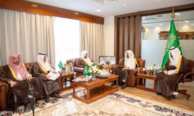 وزير الشؤون الإسلامية يزور فرع الوزارة بمنطقة حائل ويكشف عن تغطية 95٪ من مساجد المنطقة بمشاريع التشغيل والصيانة