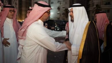 نائب أمير منطقة مكة المكرمة يقدّم التعازي لأسرة نصيف
