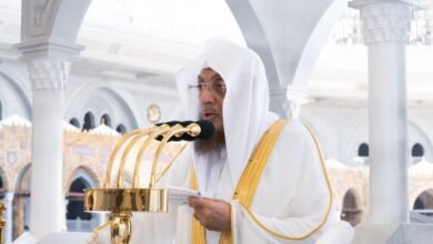 إمام وخطيب المسجد الحرام الشيخ أسامة خياط : القول الحسن والكَلِمُ الطيب، أدبٌ عالٍ أخذ الله به عباده جميعًا