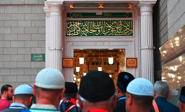 الهيئة العامة للعناية بشؤون الحرمين تعلن مواعيد زيارة الروضة الشريفة في المسجد النبوي