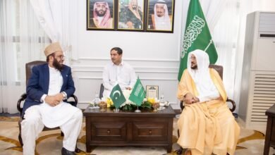 وزير الشؤون الإسلامية يستقبل وزير الشؤون الدينية والوئام بين الأديان في باكستان