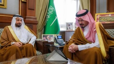 أمير منطقة المدينة المنورة يستقبل وزير الحج والعمرة